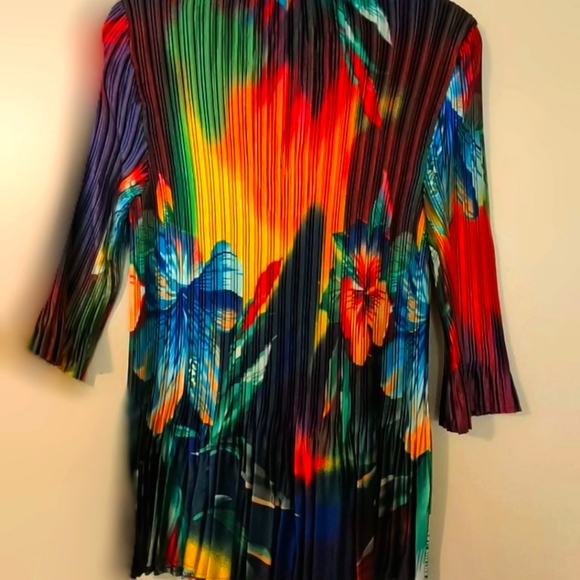 Pleated Floral Shirt Silky Sexy - Picture 3 of 6